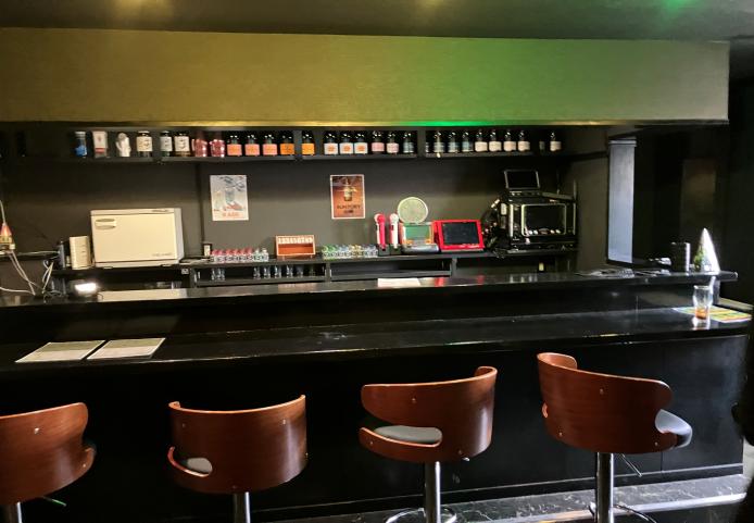 【練馬区】保谷駅徒歩1分／駅からの視認性◎／同業種即出店可能／ガールズバー居抜き物件／約11.8坪